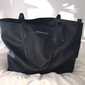 Women’s Black Leather Tumi Tote (Great for Travel)